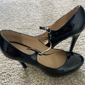 Chinese laundry Mary Jane pumps
